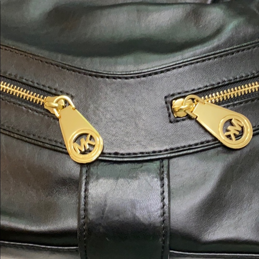 Black & Gold Michael Kors Purse - Picture 2 of 5